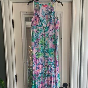 Lilly Maxi dress, worn once! No trades!